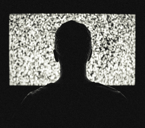 Zeit für Qualität: Warum du dich bewusst vom Verdummungsfernsehen abwenden solltest